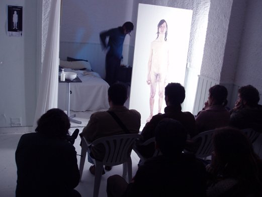 un momento de la accion llevada a cabo por caso en salalai el dia 1 de febrero de 2006 foto bego�a mu�oz