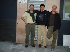 michael chia en salalai foto bego&ntilde;a mu&ntilde;oz 2007 courtesy from the artist to lai museum all rights reserved