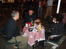 michael chia en la terraza del cafe dindurra de gijon foto jf carrascal 2007